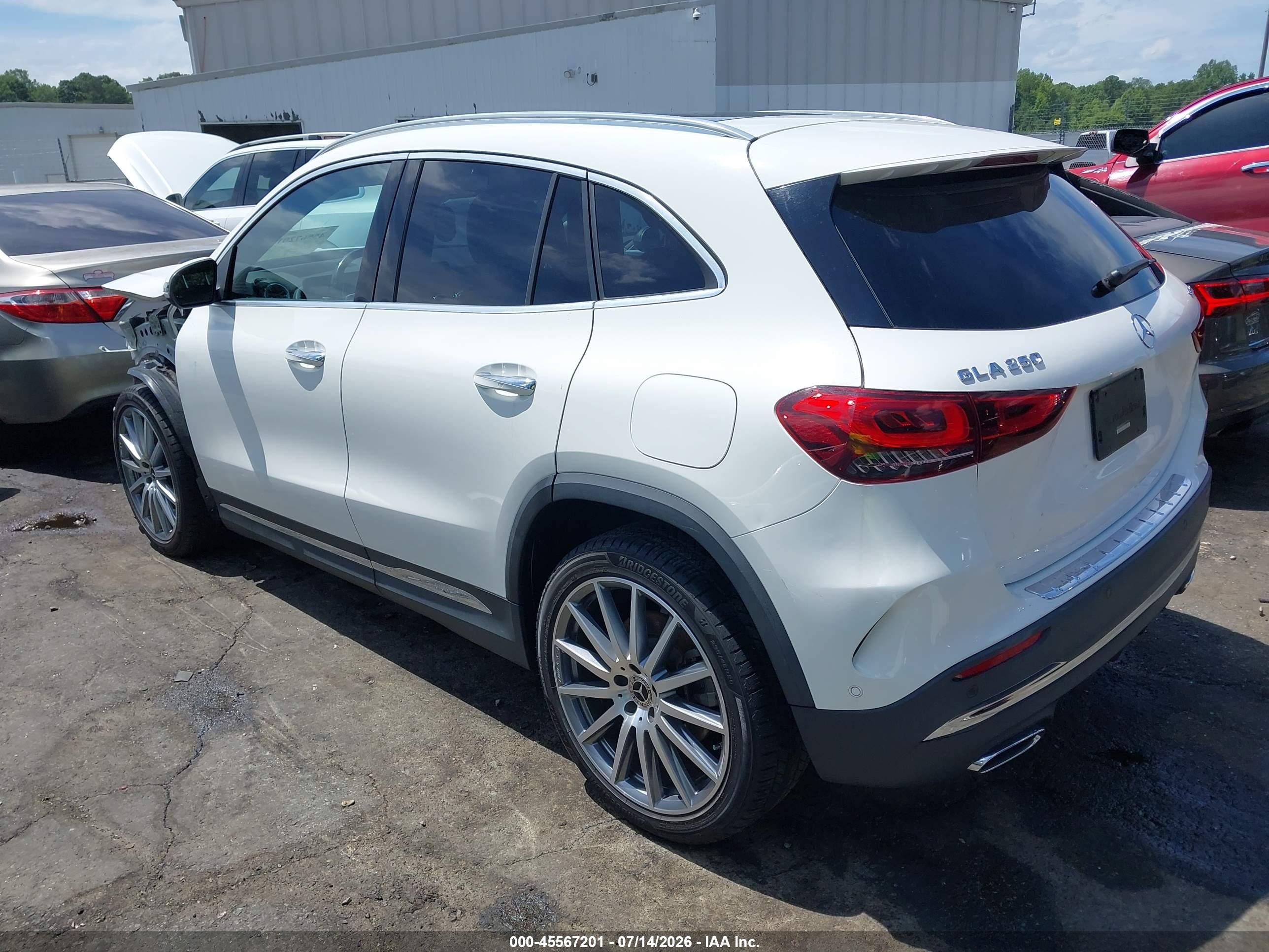 2022 MERCEDES-BENZ GLA 250 4MATIC