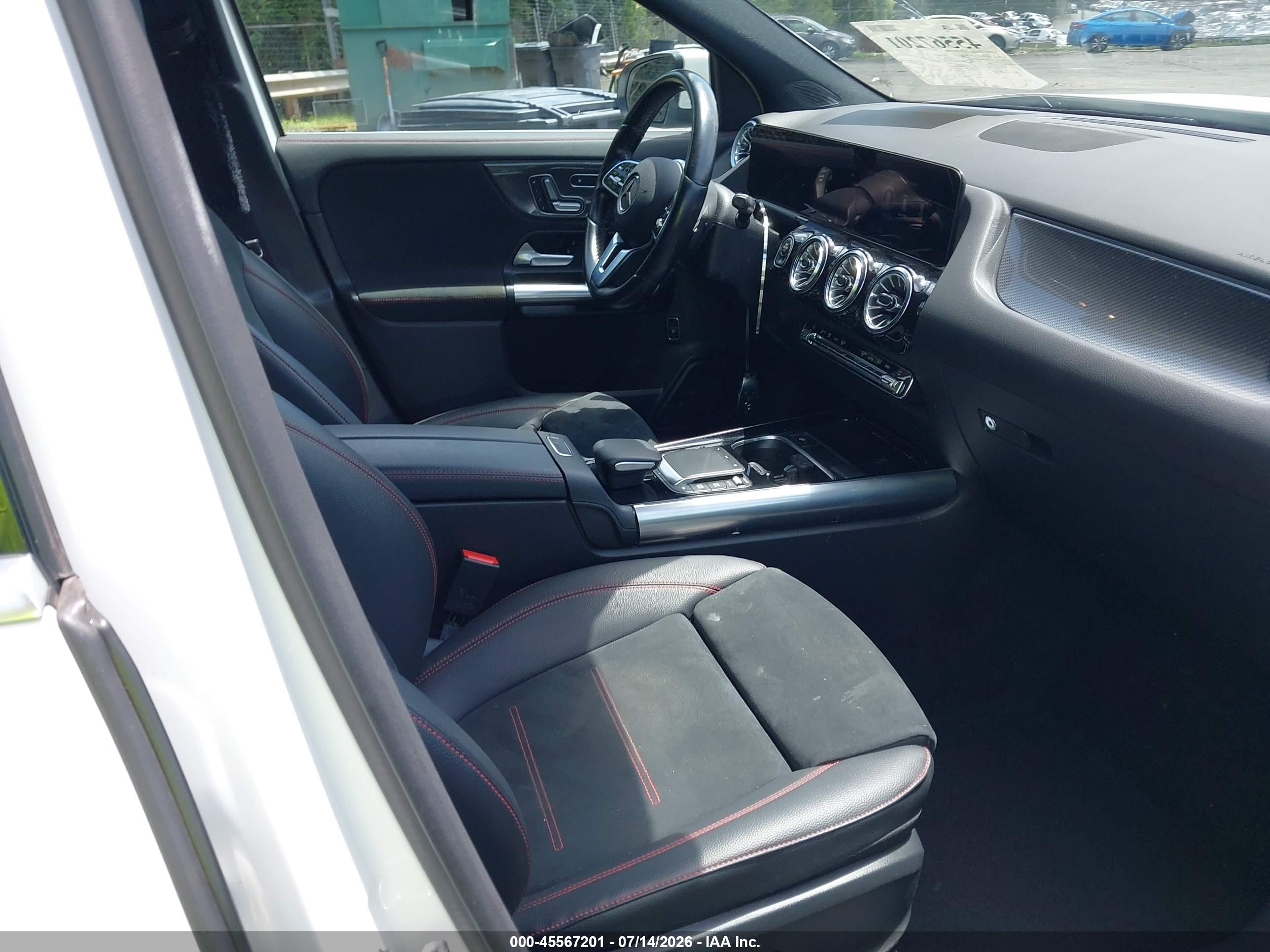 2022 MERCEDES-BENZ GLA 250 4MATIC