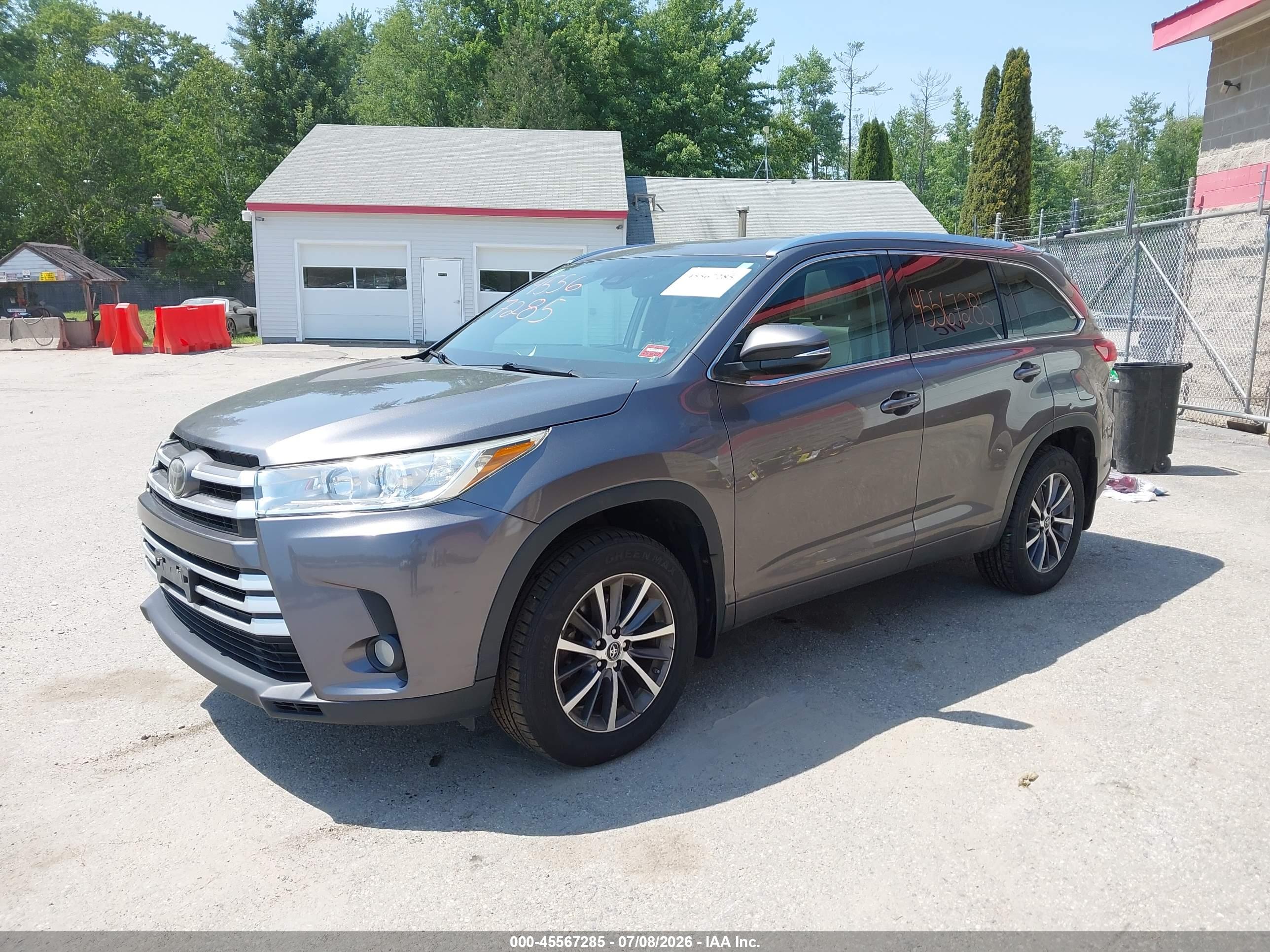 2018 TOYOTA HIGHLANDER XLE
