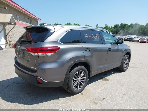2018 TOYOTA HIGHLANDER XLE