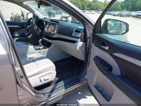 2018 TOYOTA HIGHLANDER XLE
