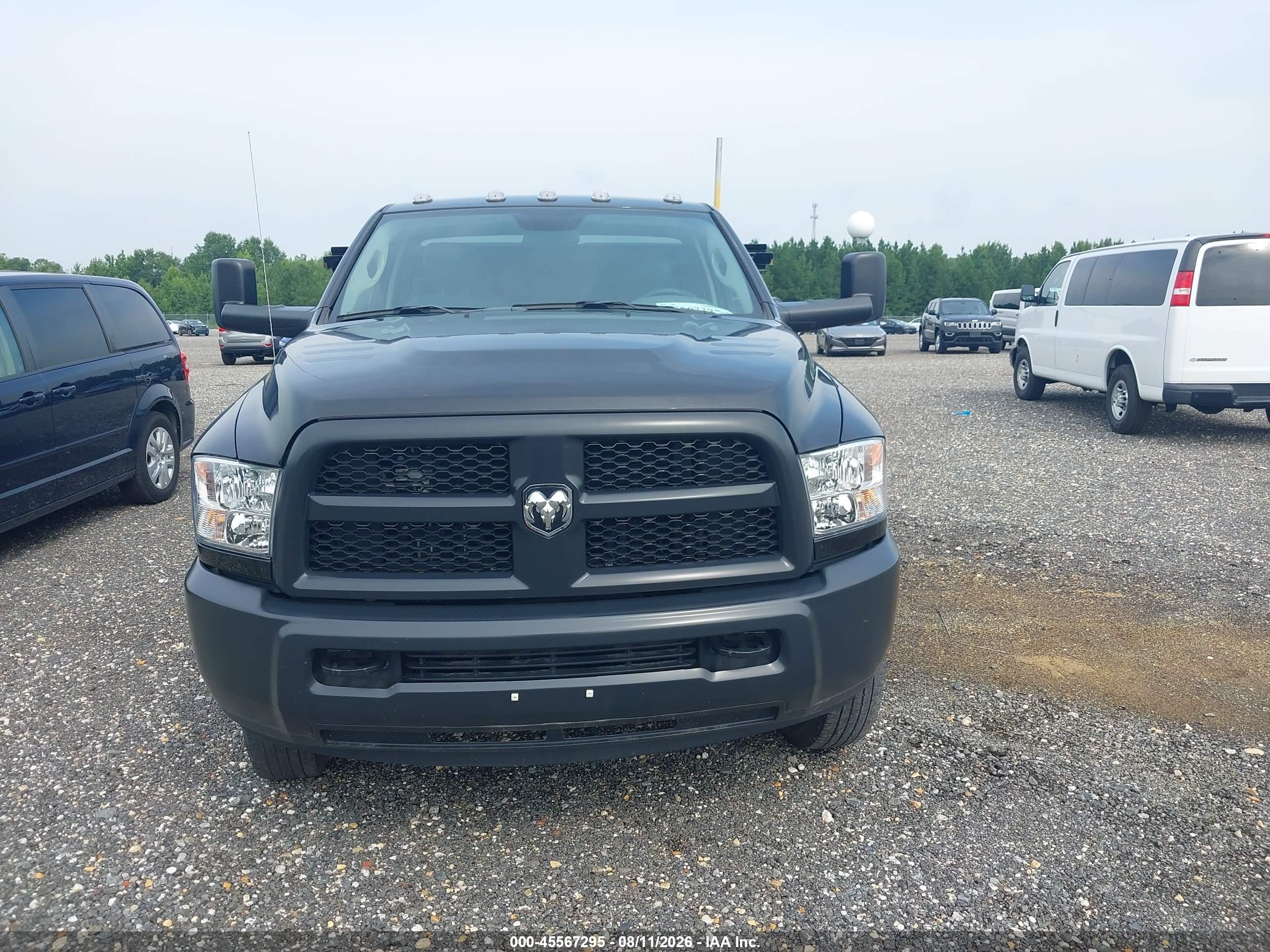 2017 RAM 3500 CHASSIS TRADESMAN/SLT