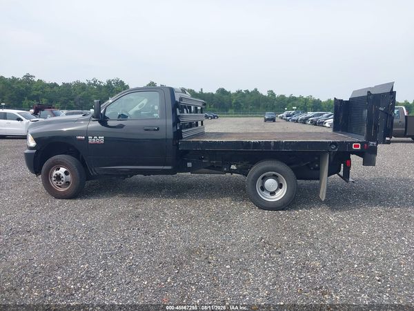 2017 RAM 3500 CHASSIS TRADESMAN/SLT