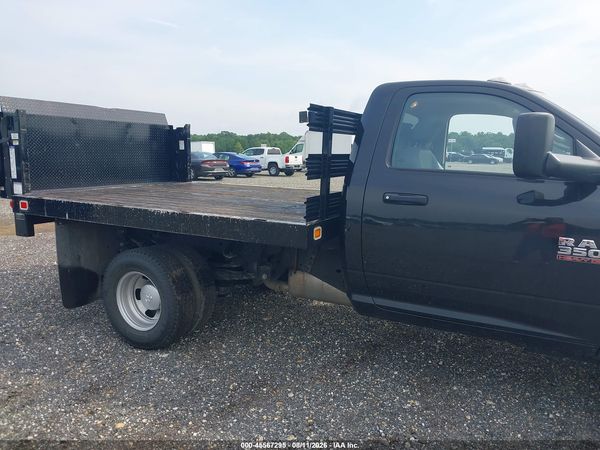 2017 RAM 3500 CHASSIS TRADESMAN/SLT