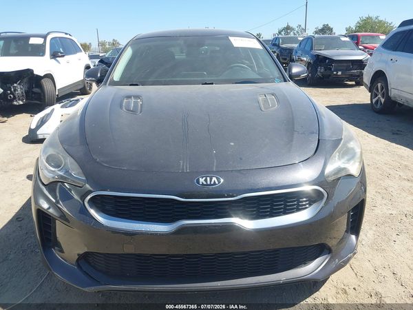 2019 KIA STINGER Base