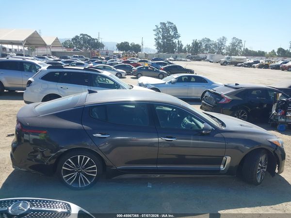 2019 KIA STINGER Base