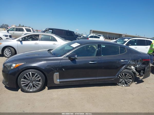 2019 KIA STINGER Base