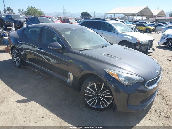 2019 KIA STINGER Base