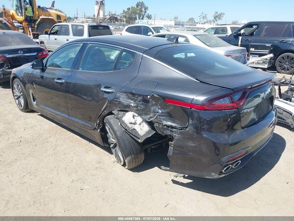 2019 KIA STINGER Base