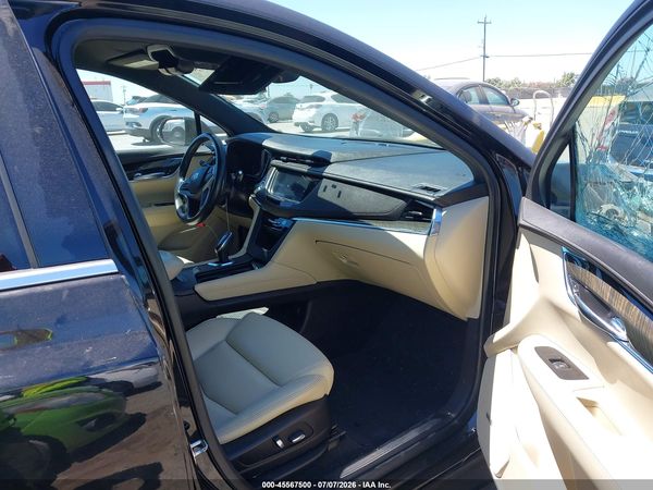 2017 CADILLAC XT5 STANDARD