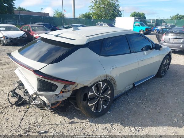 2022 KIA EV6 WIND