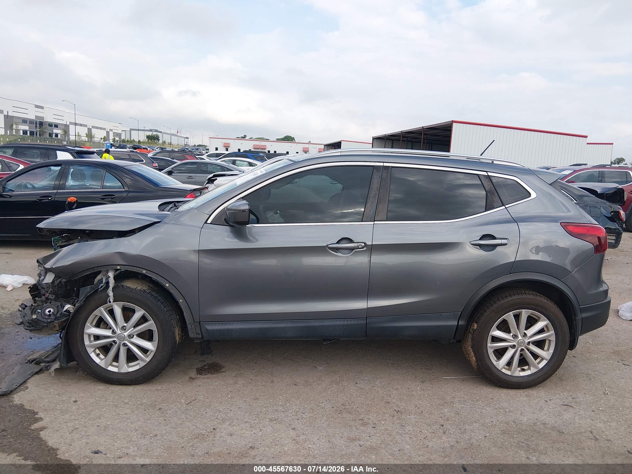 2018 NISSAN ROGUE SPORT SV
