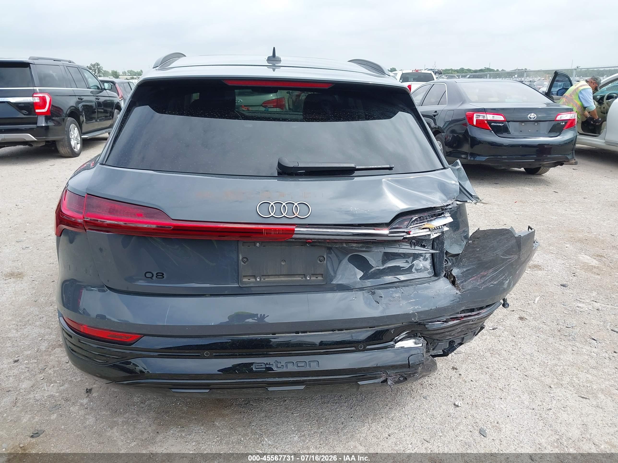 2024 AUDI Q8 E-TRON PREMIUM PLUS QUATTRO
