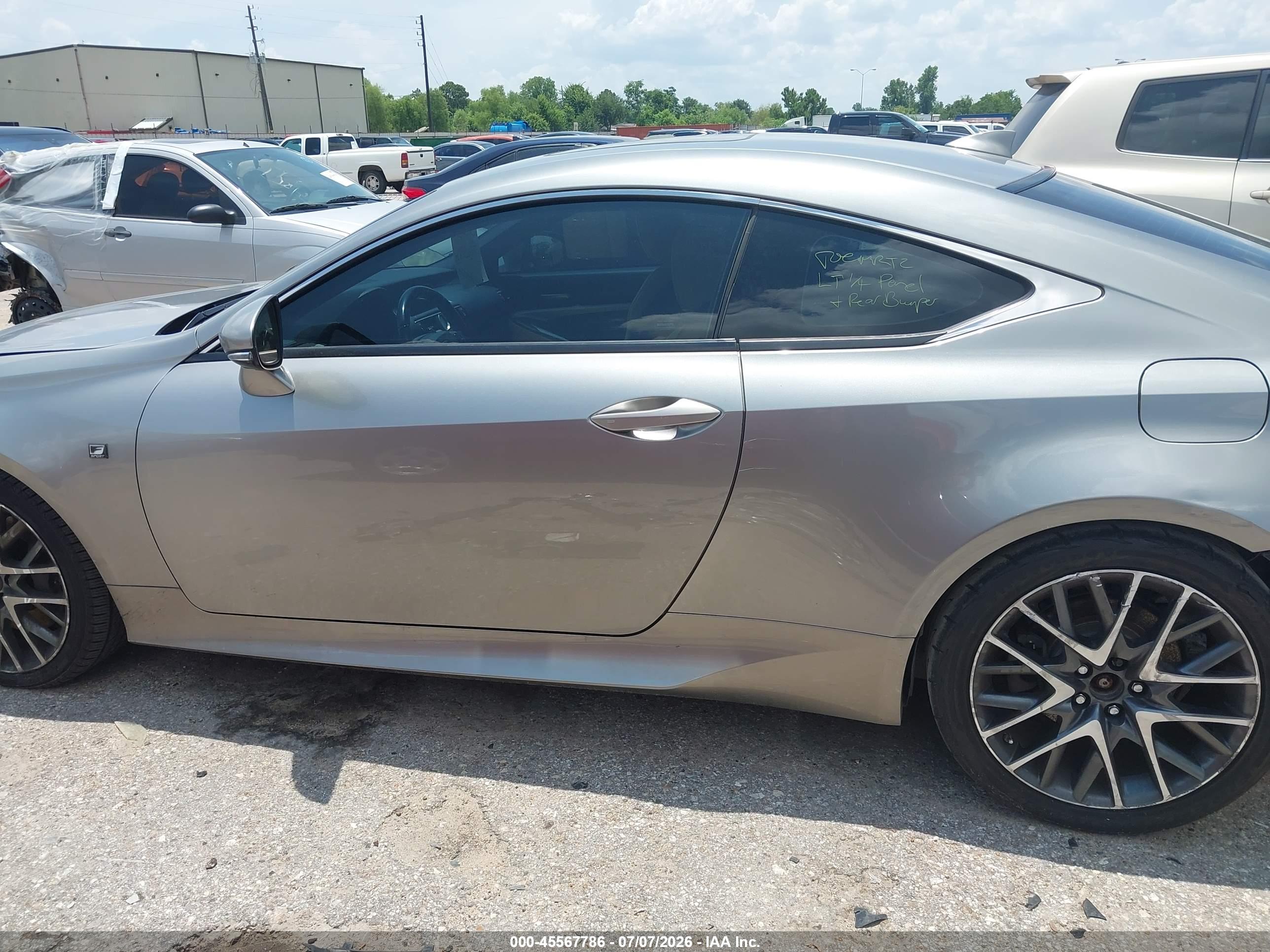 2016 LEXUS RC 200T