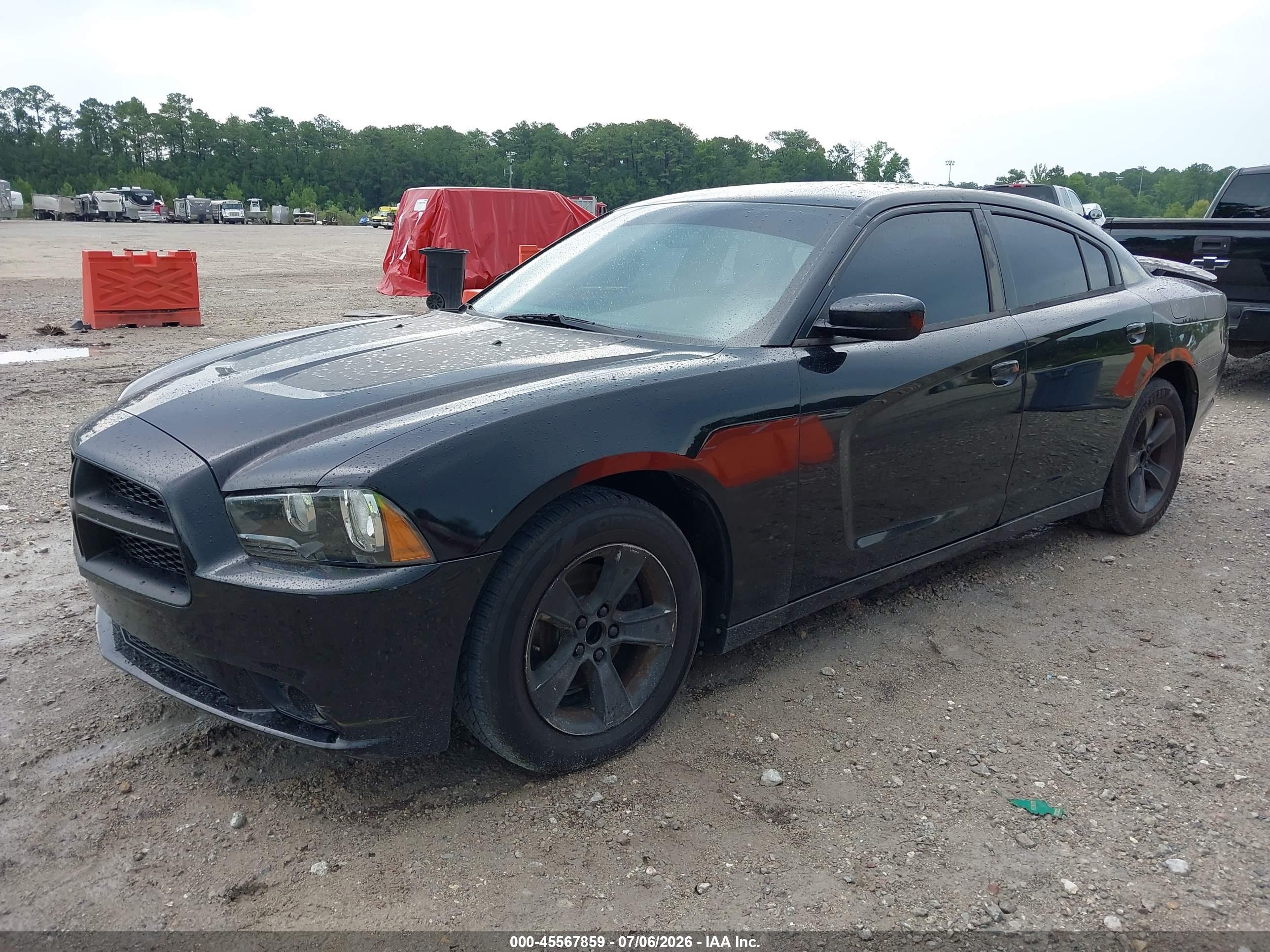 2013 DODGE CHARGER SE
