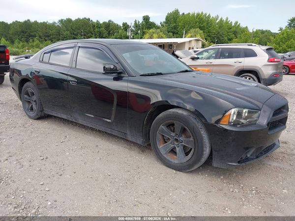 2013 DODGE CHARGER SE