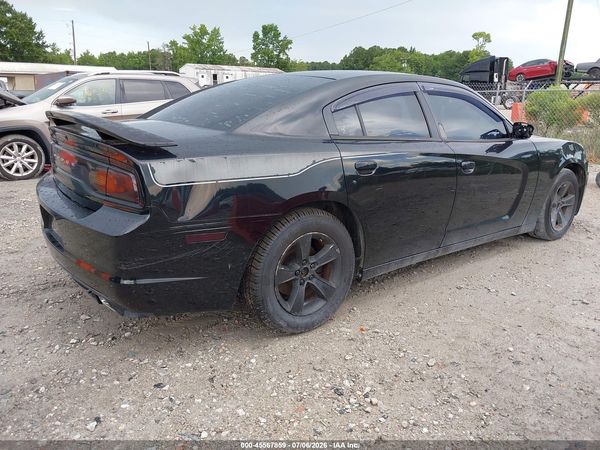 2013 DODGE CHARGER SE