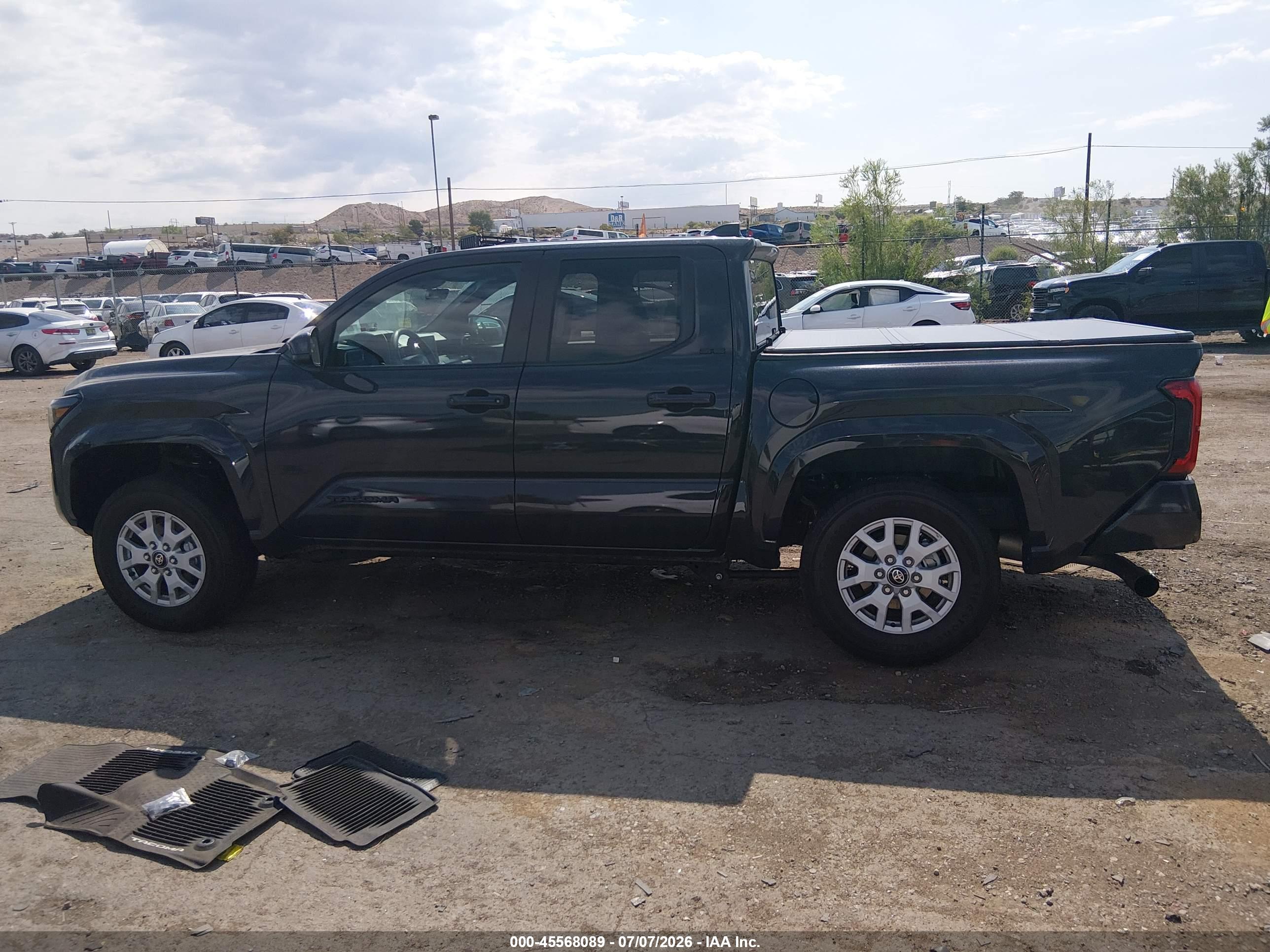 2025 TOYOTA TACOMA SR5