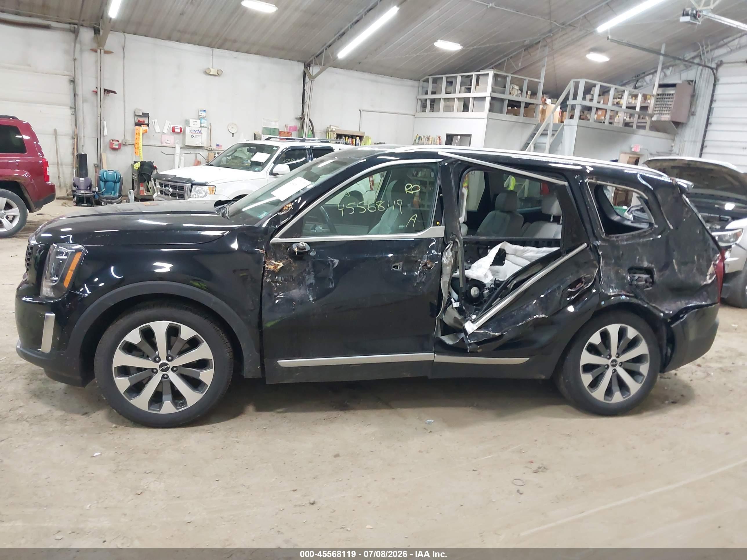 2022 KIA TELLURIDE S