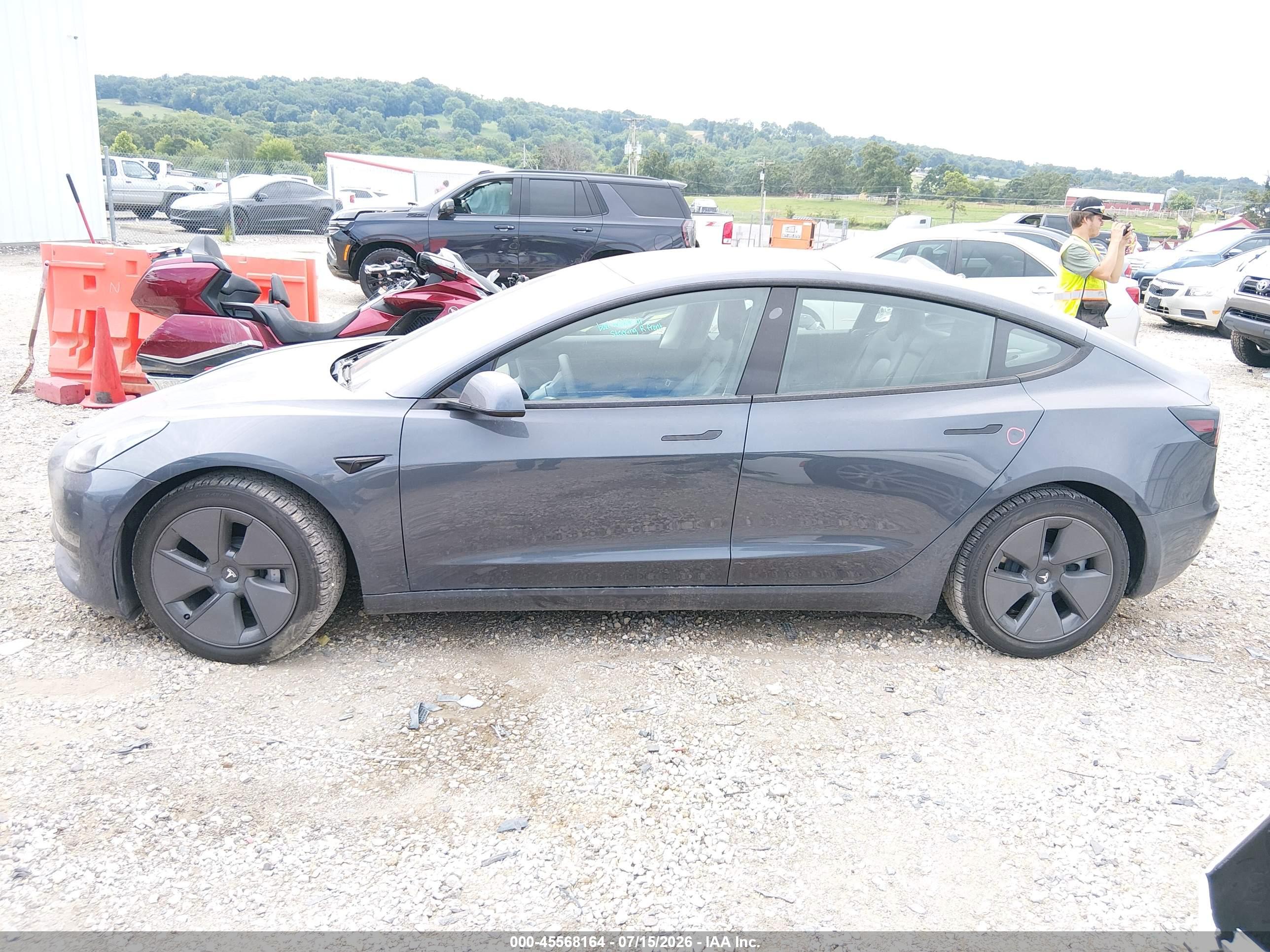 2021 TESLA MODEL 3