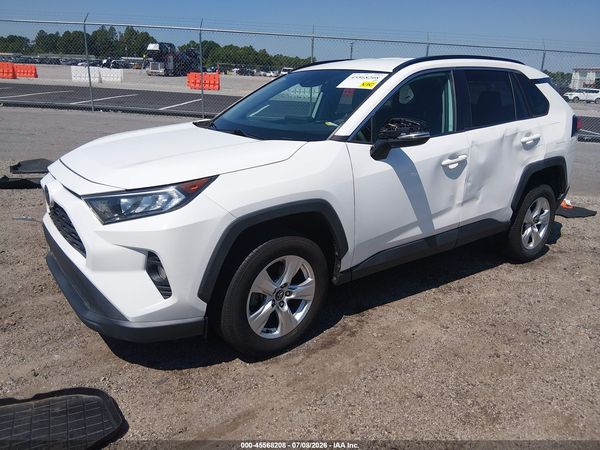 2020 TOYOTA RAV4 XLE