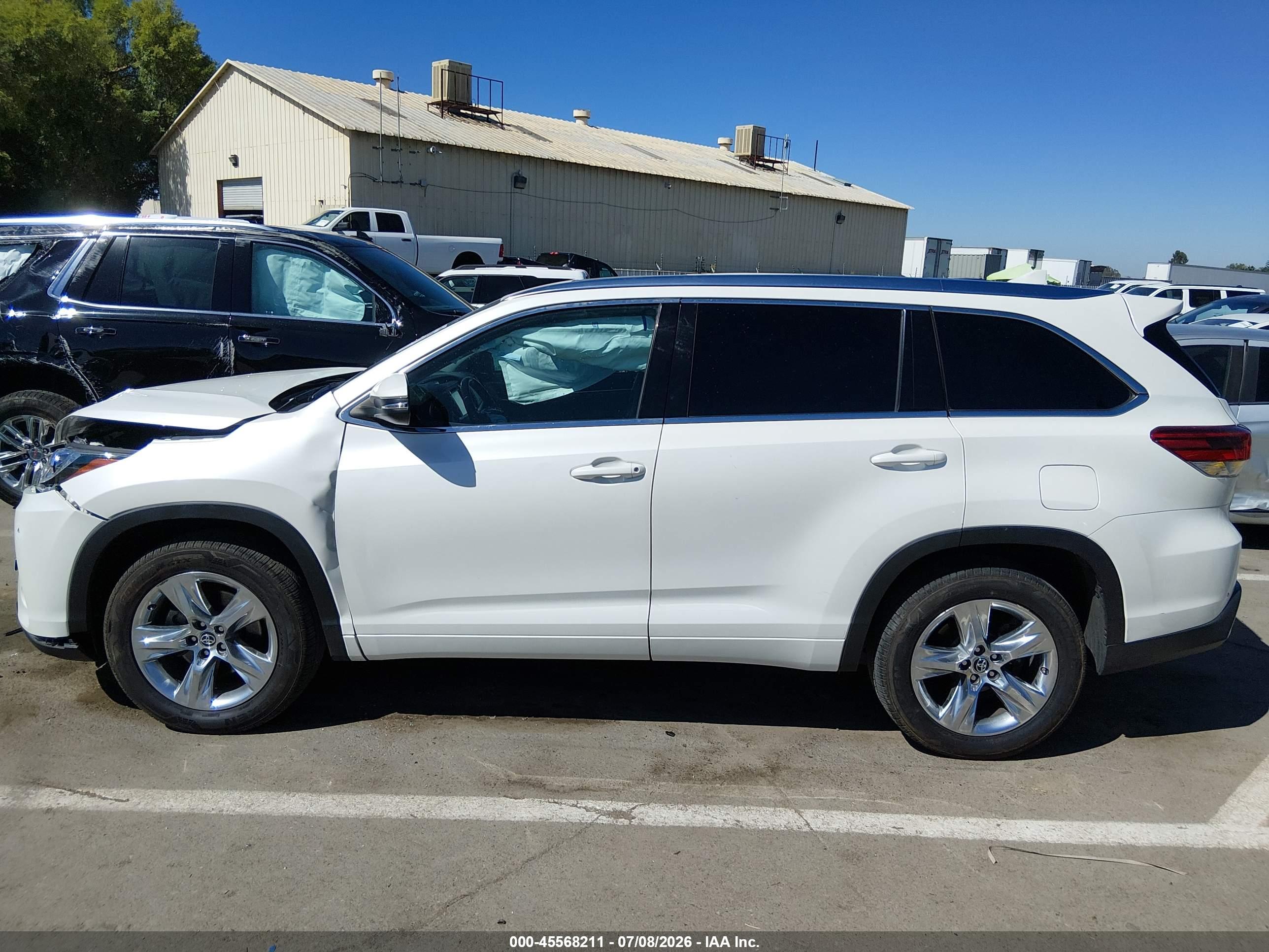 2019 TOYOTA HIGHLANDER LIMITED