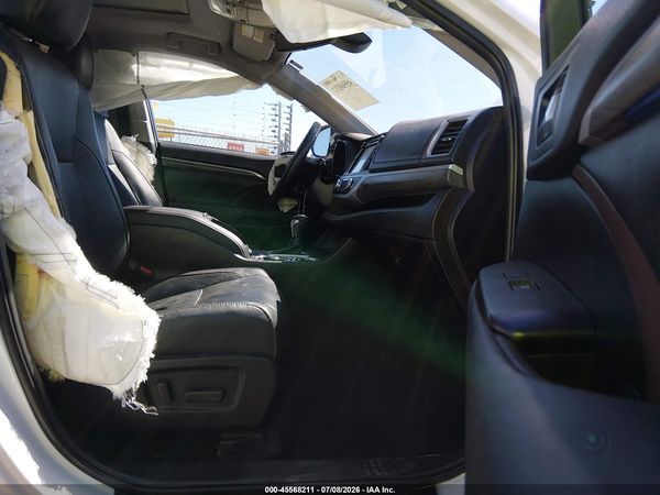 2019 TOYOTA HIGHLANDER LIMITED