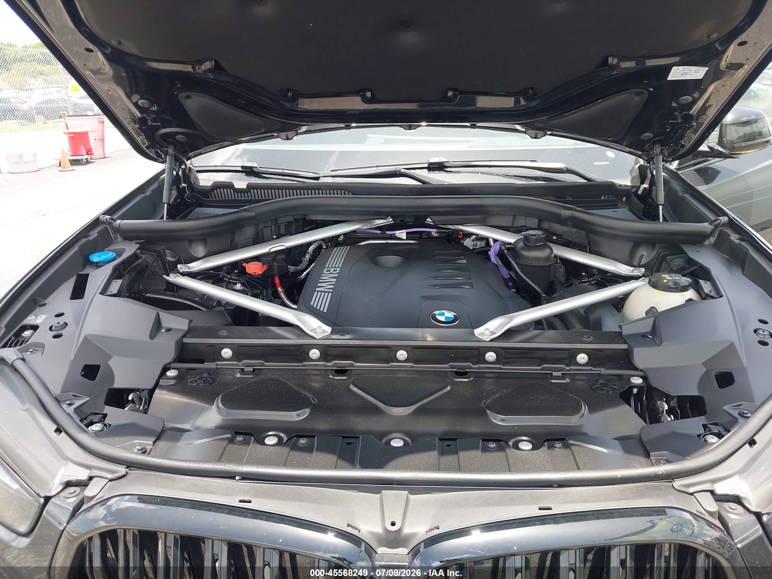 2025 BMW X6 XDRIVE40I