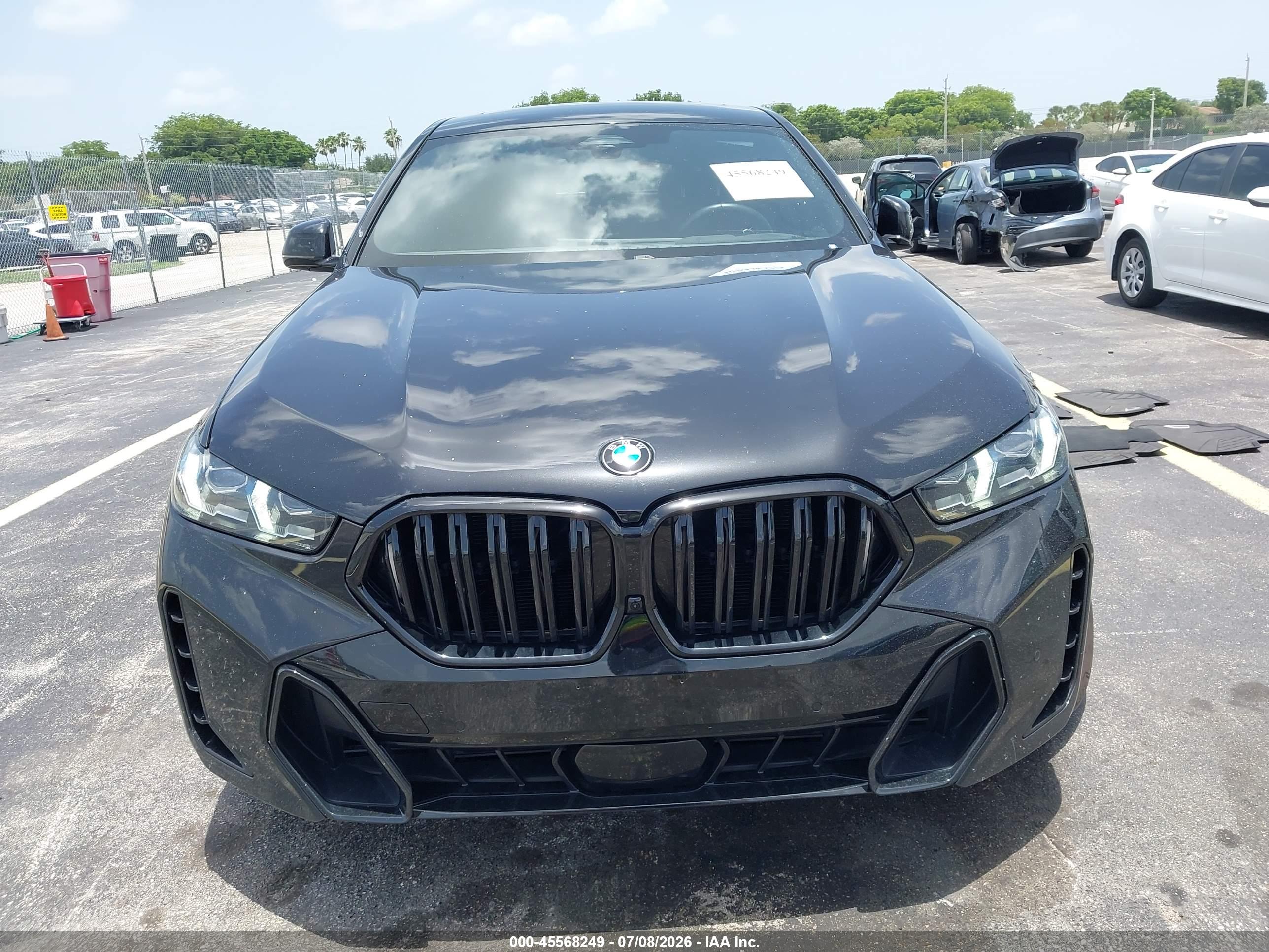 2025 BMW X6 XDRIVE40I