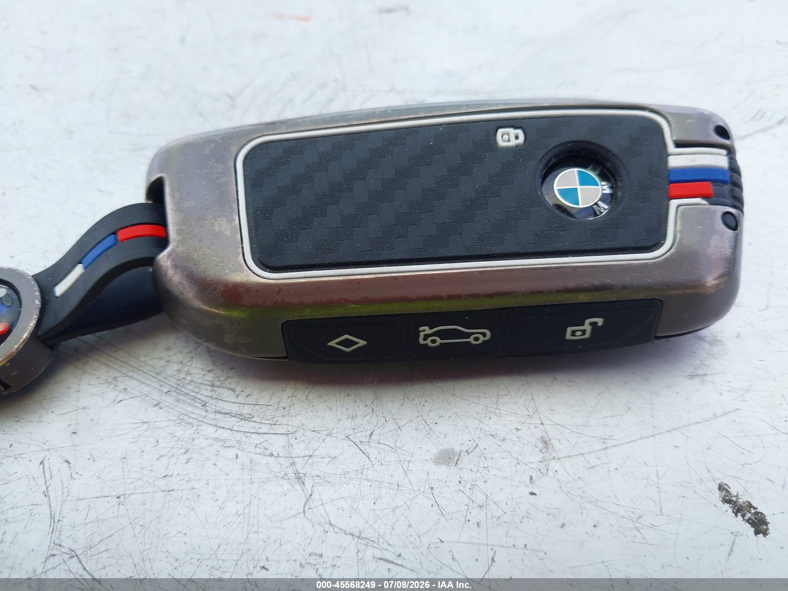 2025 BMW X6 XDRIVE40I