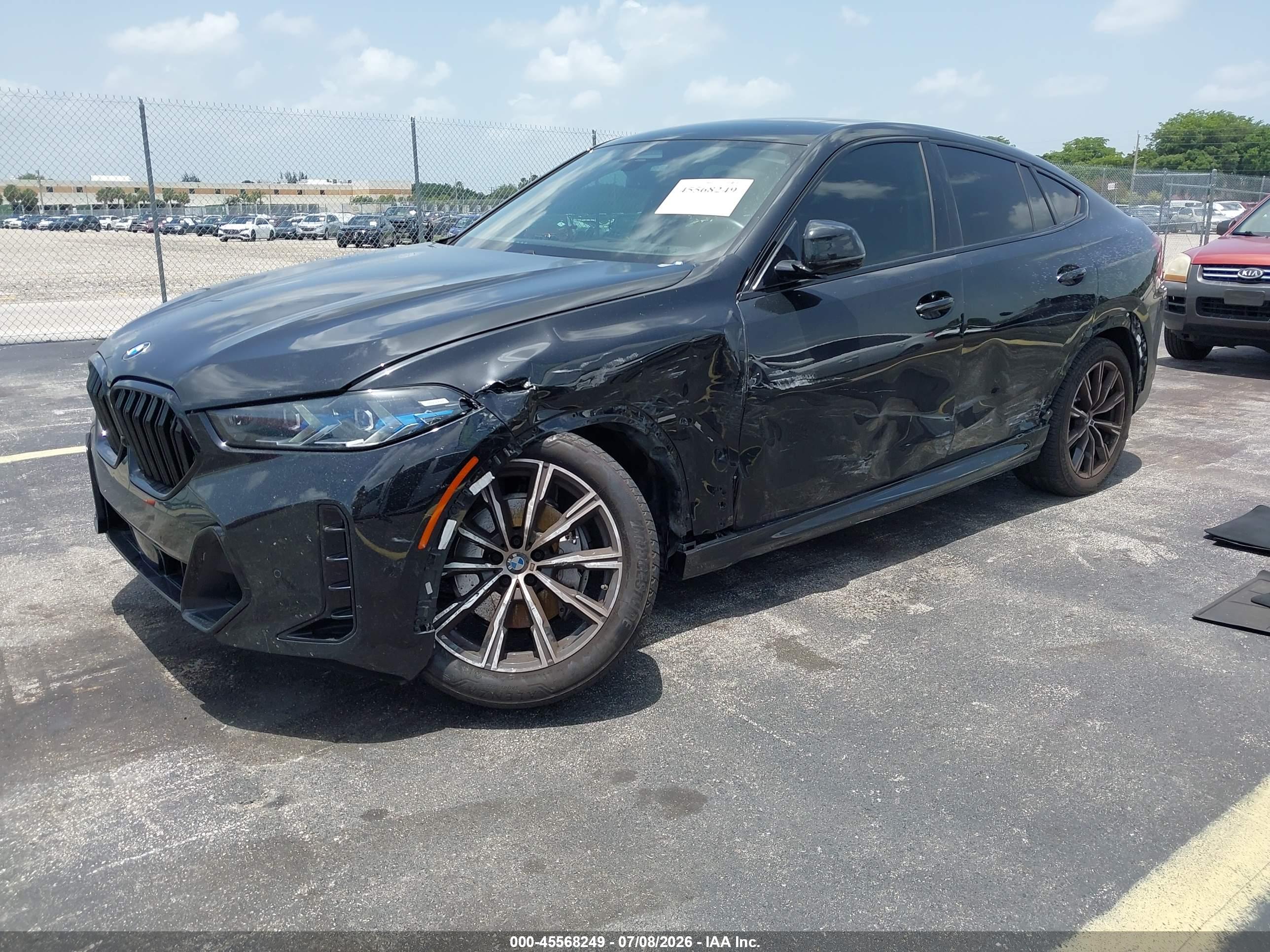 2025 BMW X6 XDRIVE40I