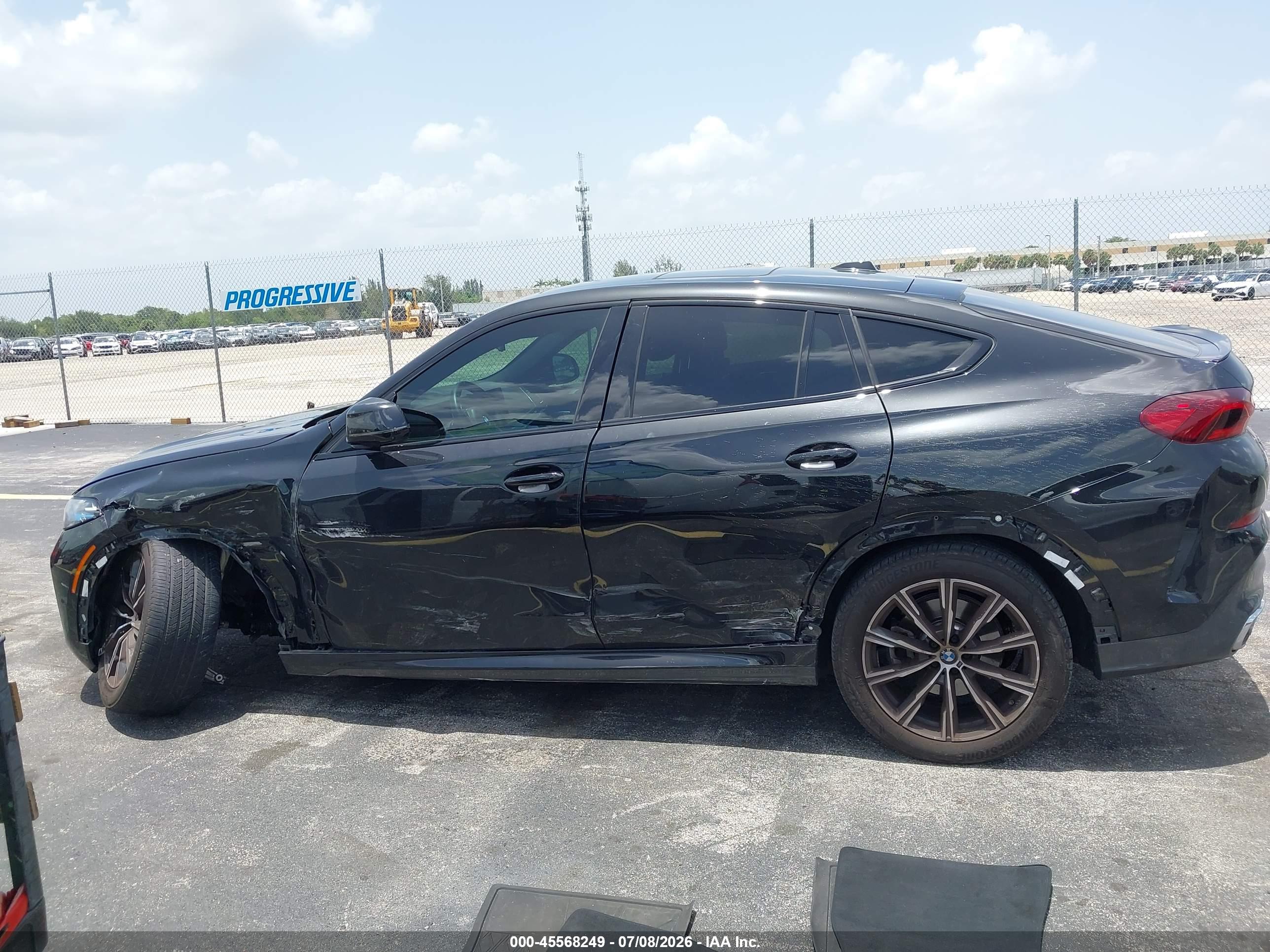 2025 BMW X6 XDRIVE40I