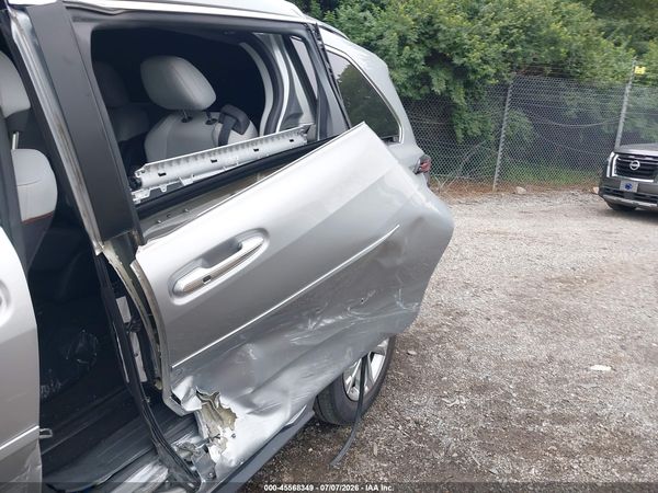 2022 TOYOTA SIENNA XSE
