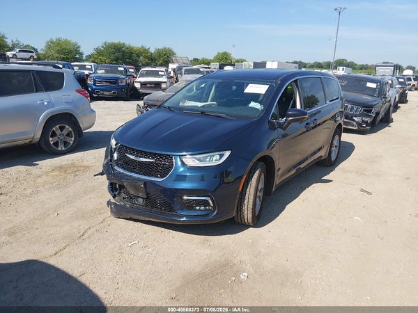 2023 CHRYSLER PACIFICA TOURING L AWD