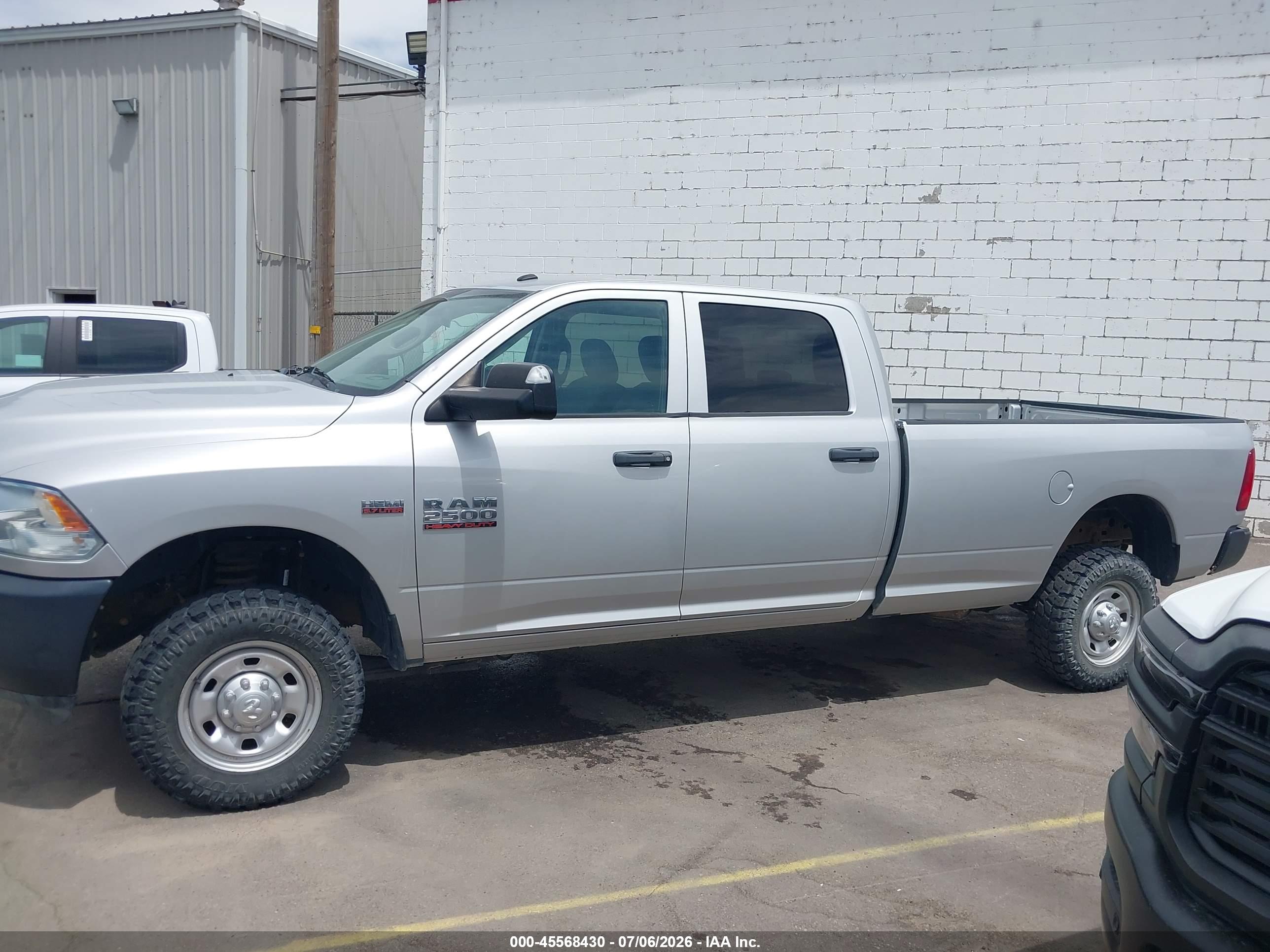 2016 RAM 2500 TRADESMAN