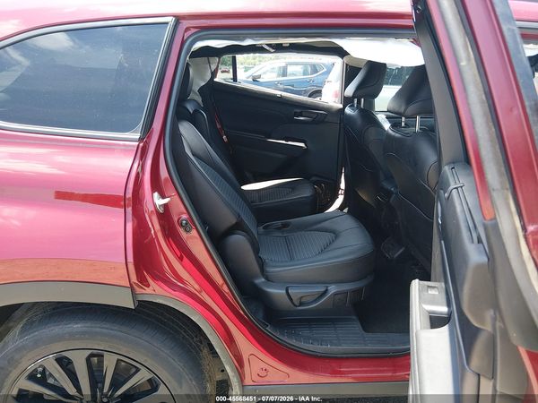 2024 TOYOTA HIGHLANDER XSE