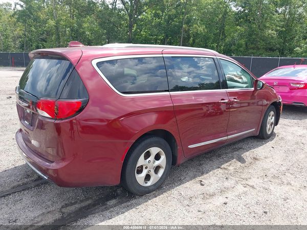 2017 CHRYSLER PACIFICA TOURING-L PLUS — I4