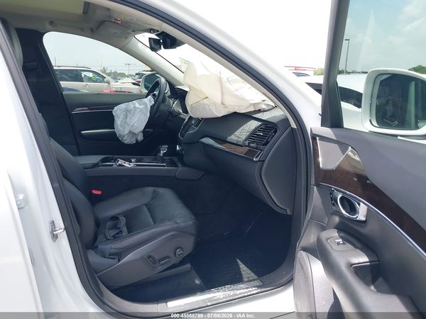 2019 VOLVO XC90 T5 MOMENTUM