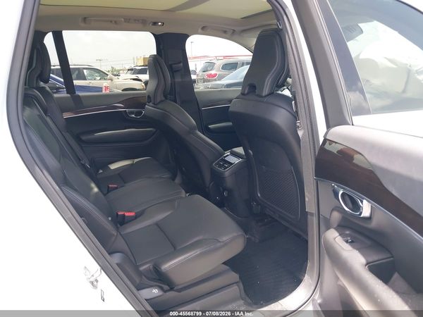 2019 VOLVO XC90 T5 MOMENTUM