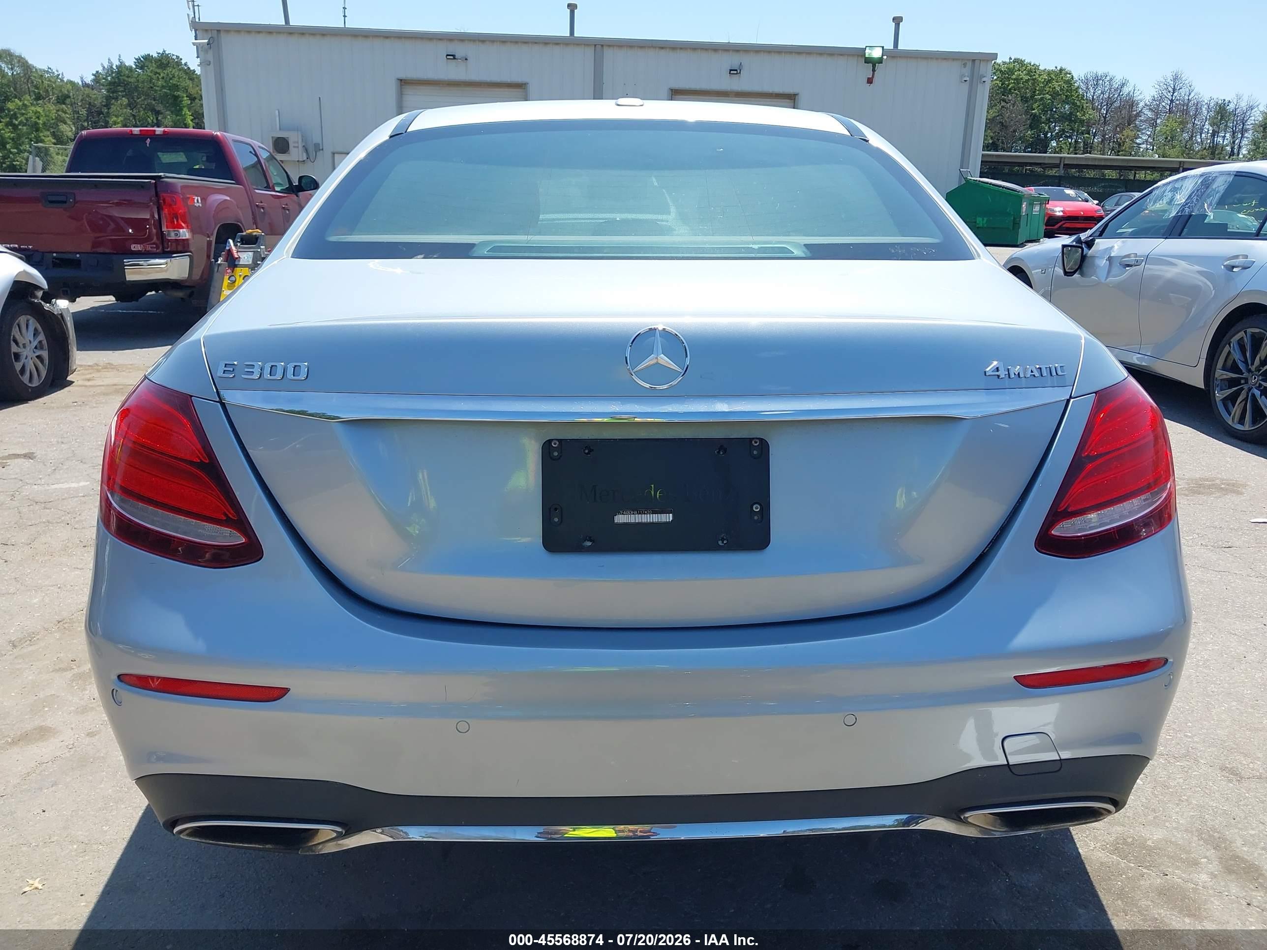 2017 MERCEDES-BENZ E 300 E300-4M