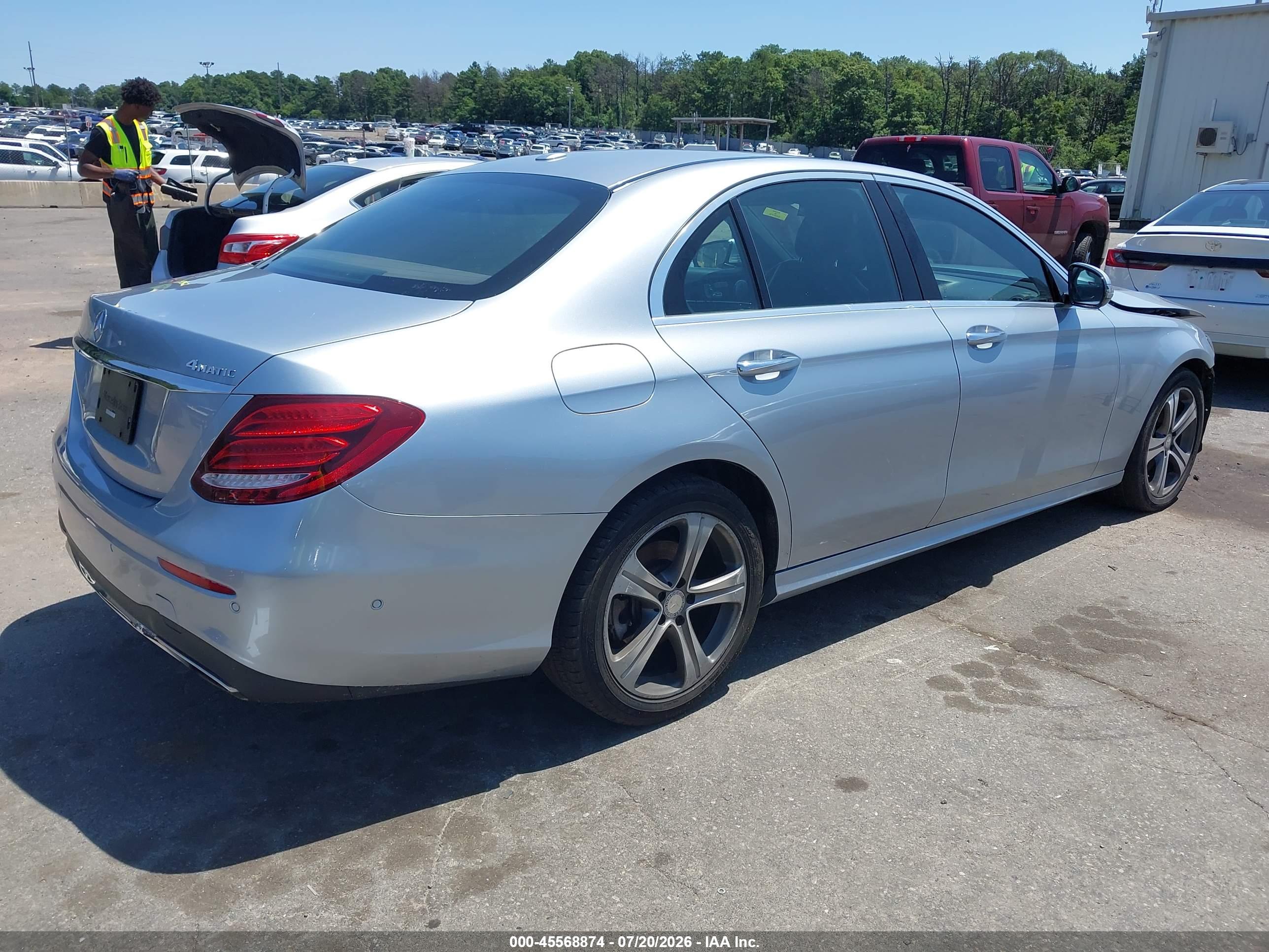 2017 MERCEDES-BENZ E 300 E300-4M