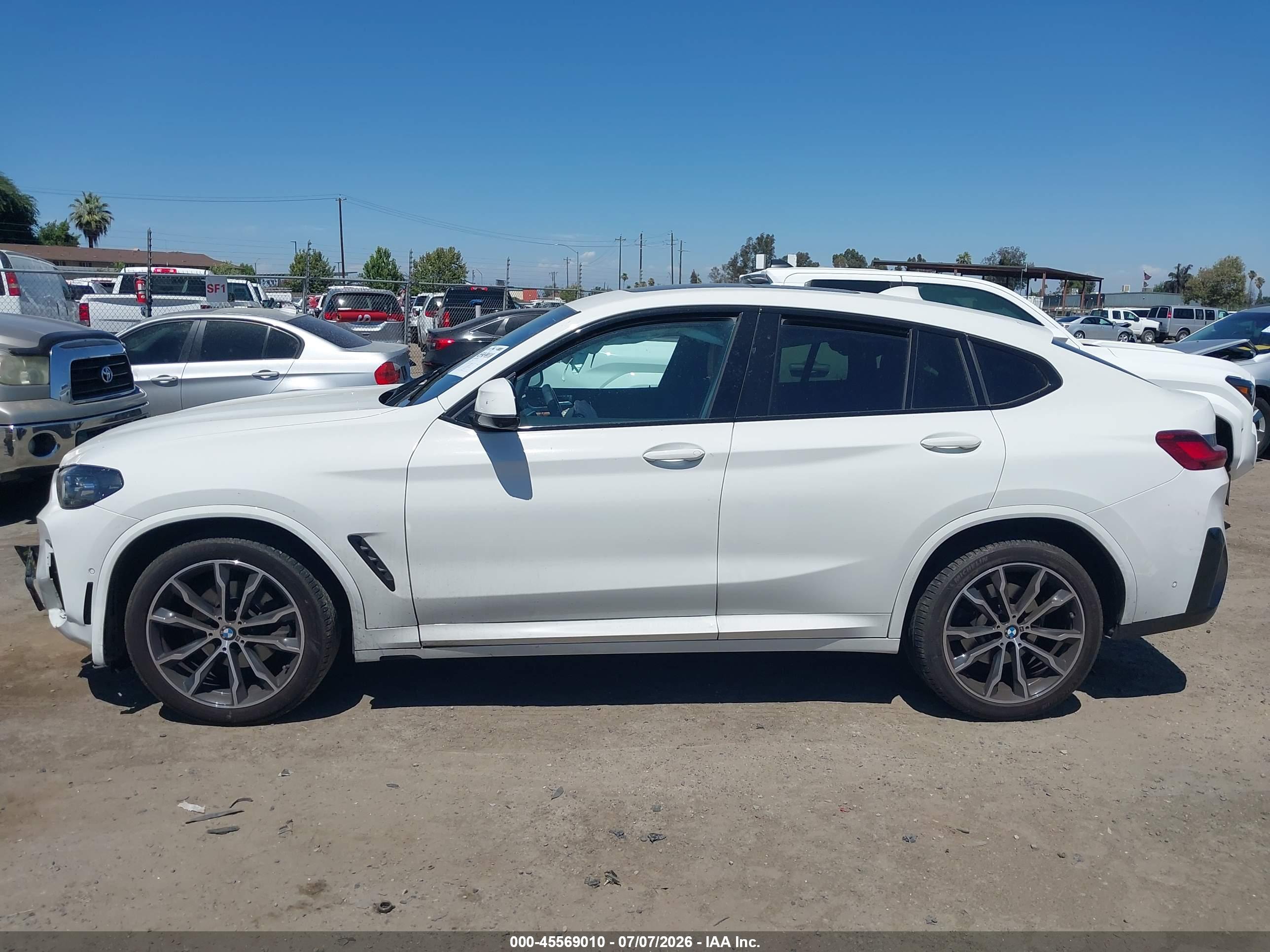 2023 BMW X4 XDRIVE30I