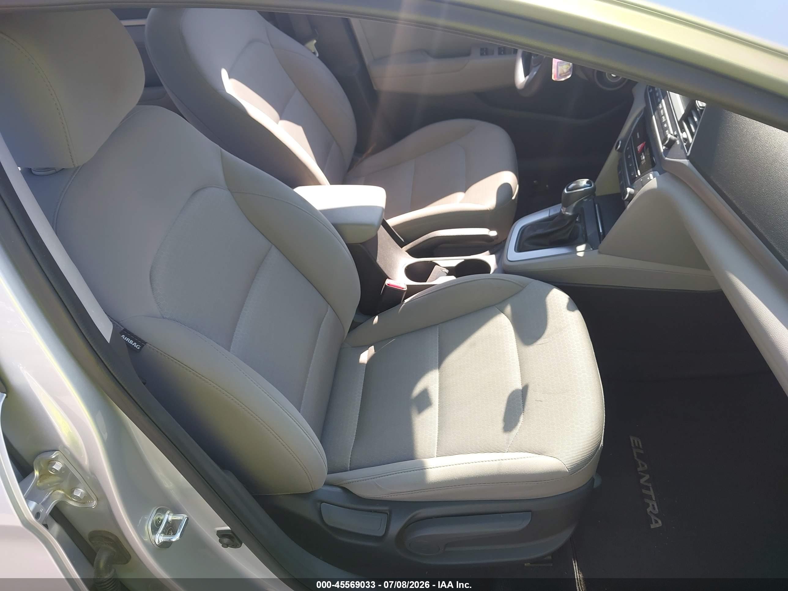 2018 HYUNDAI ELANTRA