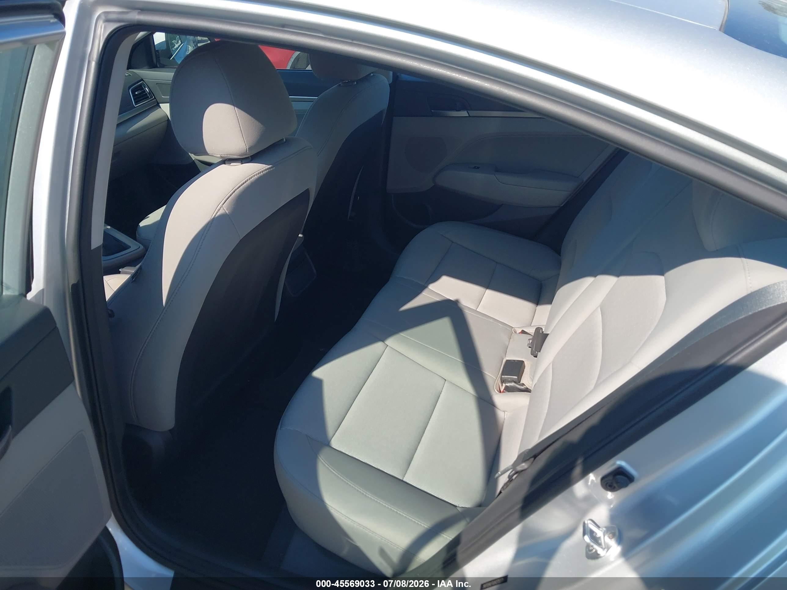 2018 HYUNDAI ELANTRA