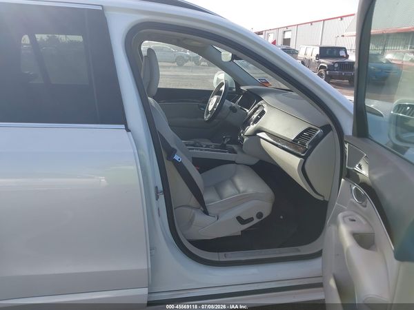 2016 VOLVO XC90 T6 MOMENTUM