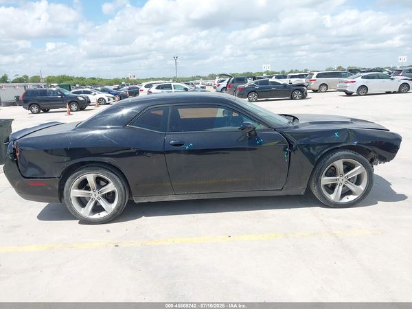 2018 DODGE CHALLENGER SXT