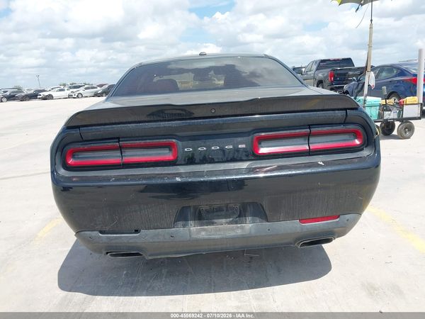 2018 DODGE CHALLENGER SXT