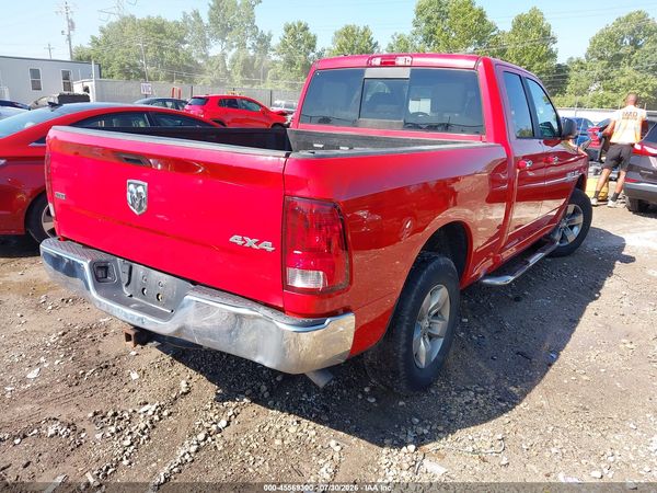 2016 RAM 1500 SLT