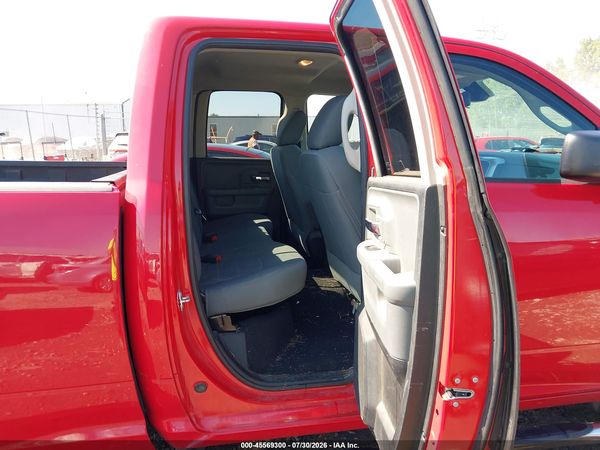 2016 RAM 1500 SLT