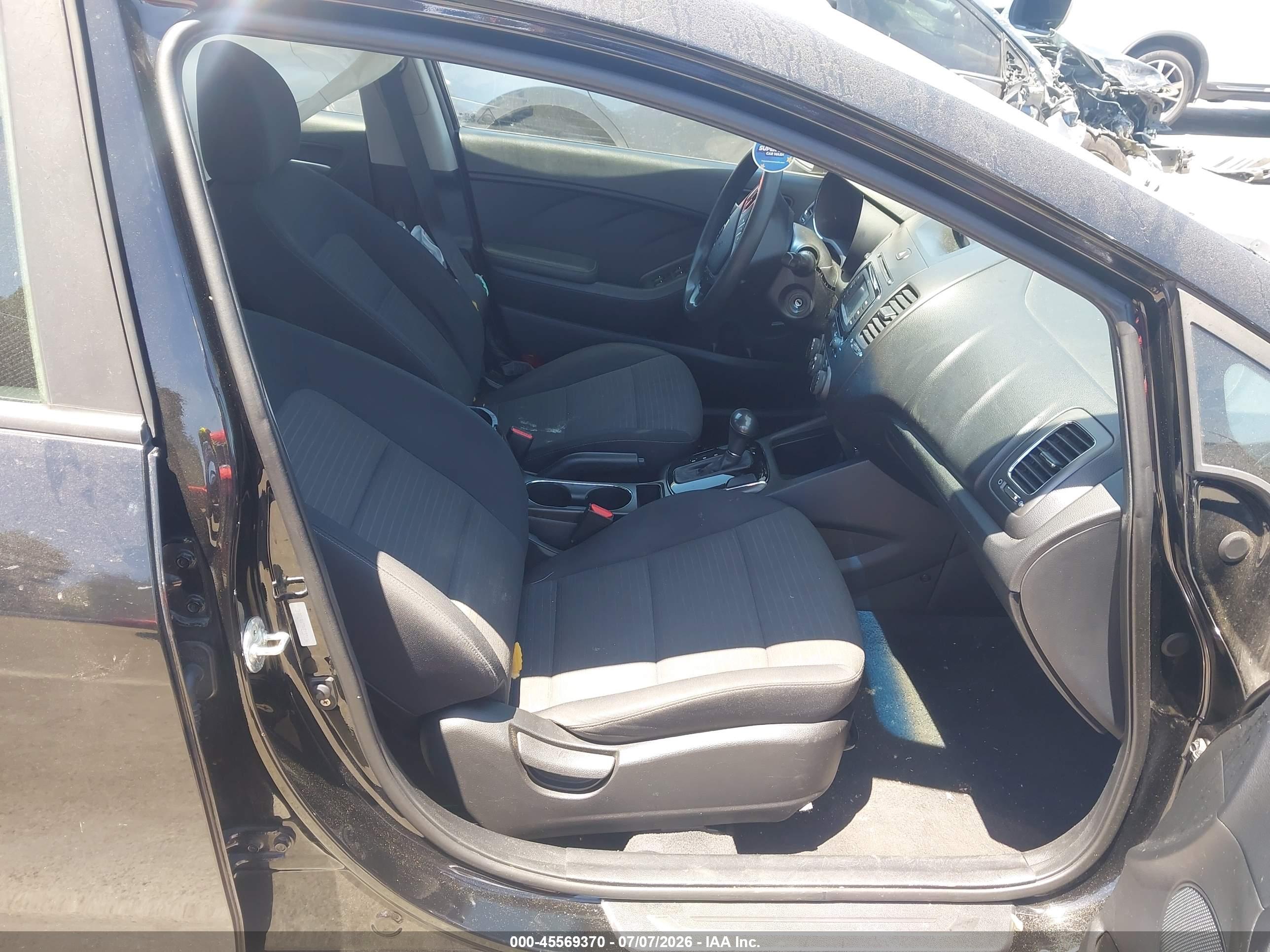 2017 KIA FORTE LX Popular, S